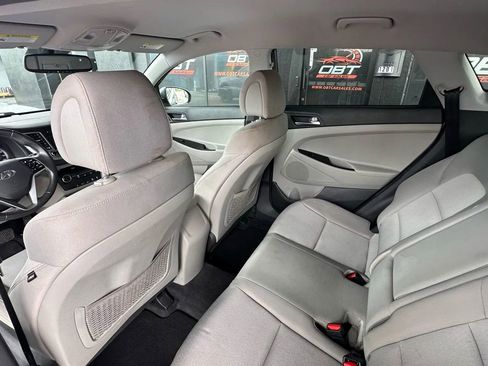 Used 2016 Hyundai Tucson Sport image 9