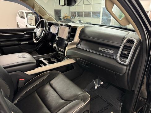 Used 2019 RAM 1500 Laramie image 38