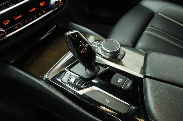 Used 2019 BMW 540i RWD image 16