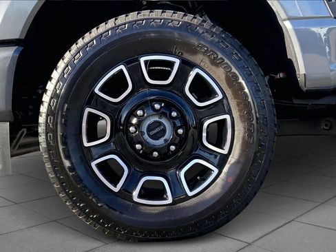 Used 2026 Ford F250 Platinum AWD/4WD image 15