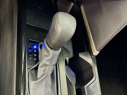 Used 2025 Toyota Camry LE image 25