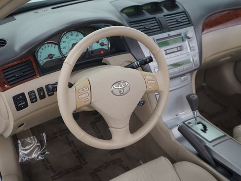 Used 2006 Toyota Solara SE FWD image 17