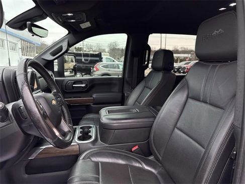 Used 2020 Chevrolet Silverado 2500 High Country image 24