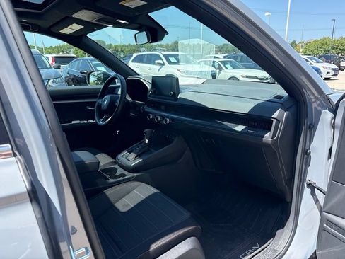 Used 2024 Honda CR-V Sport image 25
