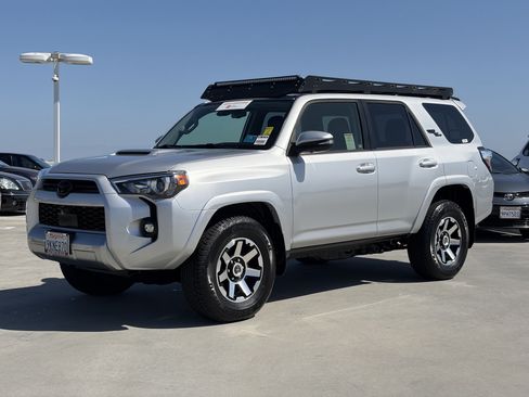 Certified 2023 Toyota 4Runner TRD Off-Road Premium w/ Off Road Premium Plus Package AWD/4WD image 6