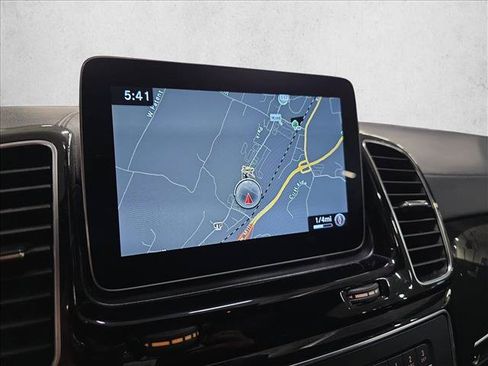 Used 2019 Mercedes-Benz GLS 450 4MATIC image 24