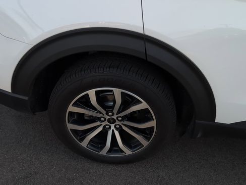 Used 2022 Ford Explorer ST image 46