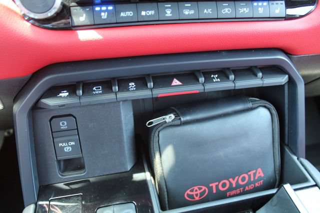 Used 2025 Toyota Sequoia TRD Pro AWD/4WD image 39