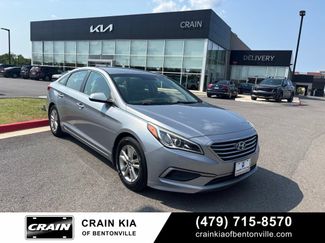 Used 2017 Hyundai Sonata SE w/ Cargo Package FWD video 1