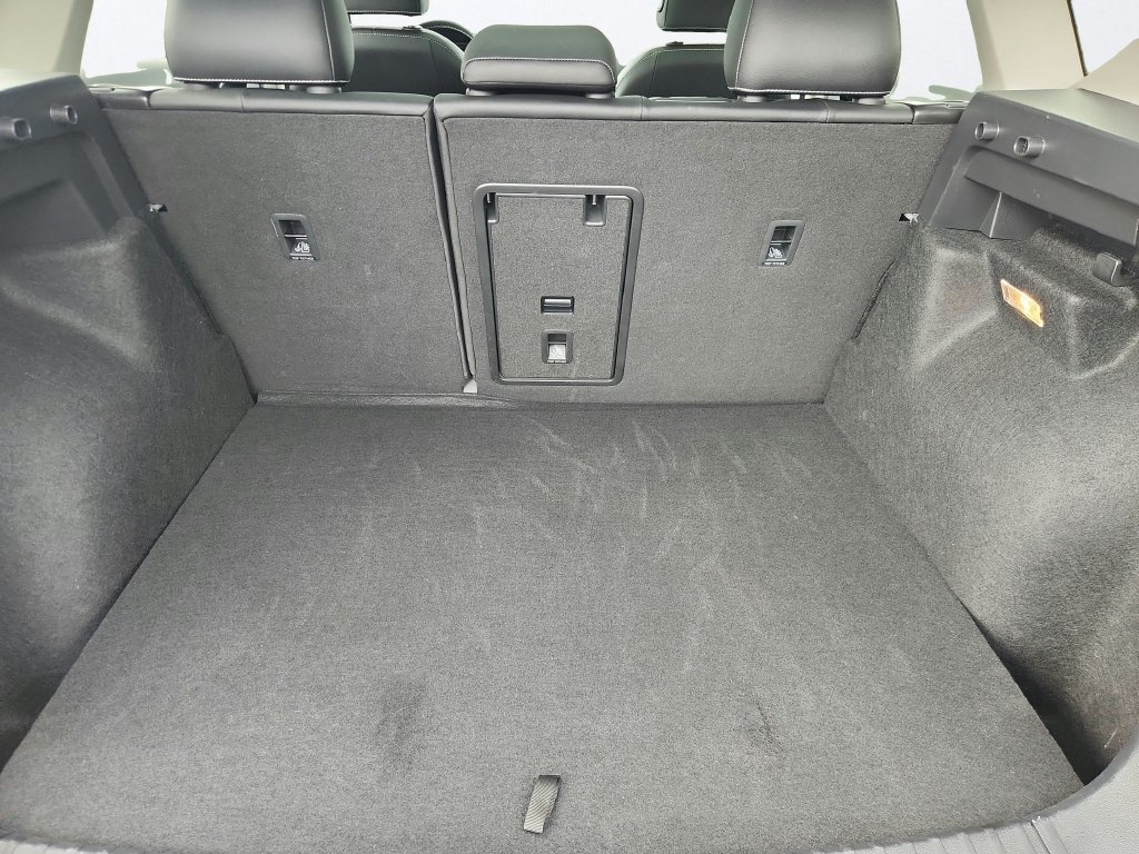 Certified 2023 Volkswagen Taos SEL AWD/4WD image 31