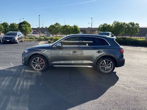 Used 2022 Audi SQ5 Prestige AWD/4WD image 2