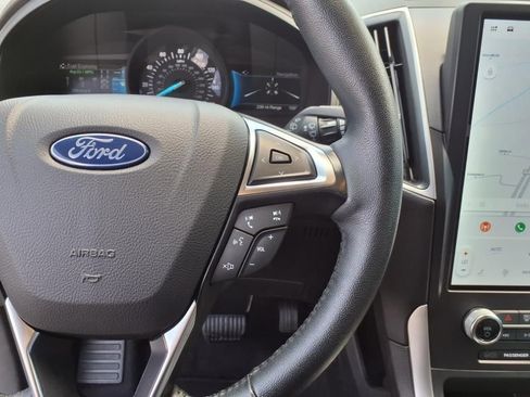 Used 2024 Ford Edge SEL image 21