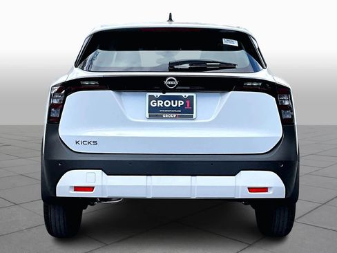 New 2026 Nissan Kicks S image 4
