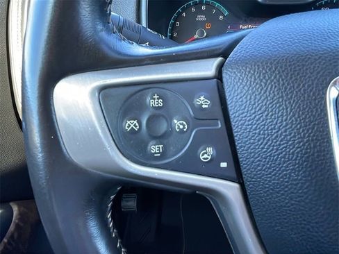 Used 2021 GMC Canyon Denali image 21