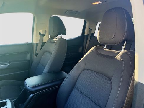 Used 2022 Chevrolet Colorado LT image 19