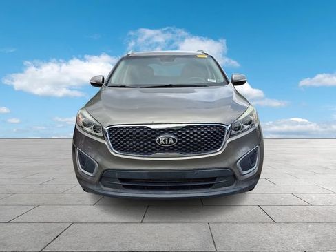 Used 2016 Kia Sorento FWD w/ LX Convenience Package image 3
