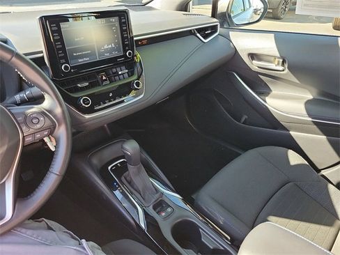 Used 2022 Toyota Corolla SE image 15