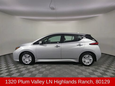 Used 2025 Nissan Leaf S FWD image 2