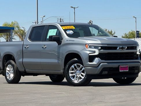 Used 2024 Chevrolet Silverado 1500 RST RWD image 2