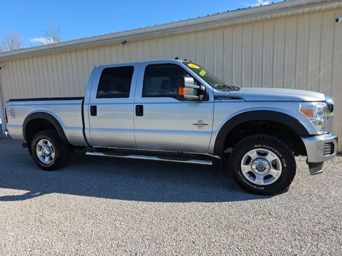 Used 2016 Ford F250 XLT image 2