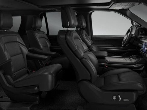 New 2026 Lincoln Navigator Reserve w/ Jet Appearance Package AWD/4WD image 28