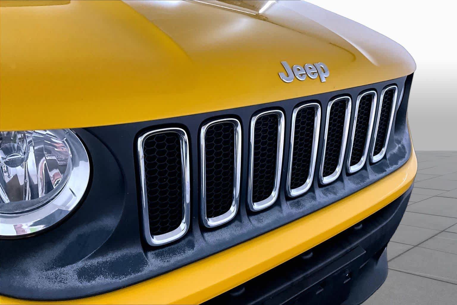 Used 2017 Jeep Renegade Sport w/ Power & Air Group AWD/4WD image 27