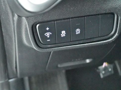 Used 2024 Kia Soul LX w/ Option Group 015 FWD image 14