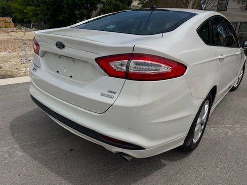 Used 2014 Ford Fusion SE w/ Equipment Group 202A image 11