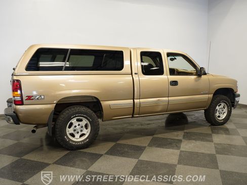 Used 2000 Chevrolet Silverado 1500 LS w/ Off-Road Chassis Pkg AWD/4WD image 14