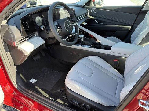 New 2026 Hyundai Elantra Limited image 9