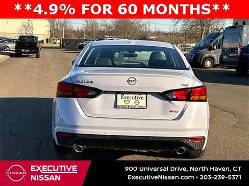 New 2025 Nissan Altima 2.5 SR image 3