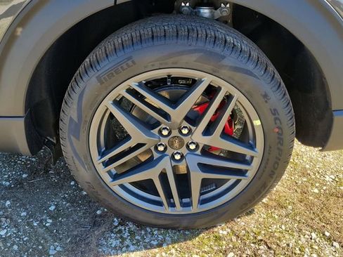 New 2026 Ford Explorer ST-Line w/ ST-Line Street Pack image 22