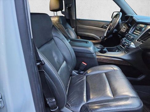 Used 2019 Chevrolet Tahoe LT image 19