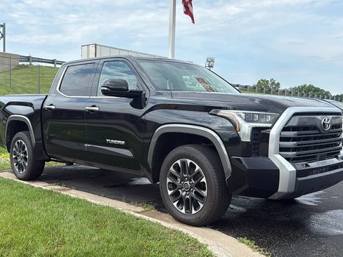 Used 2024 Toyota Tundra Limited AWD/4WD image 1