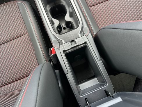 New 2026 Nissan Kicks SR w/ Illumination Package image 28