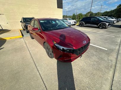 Used 2023 Hyundai Elantra SEL