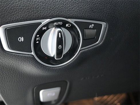 Used 2020 Mercedes-Benz E 350 Sedan image 20