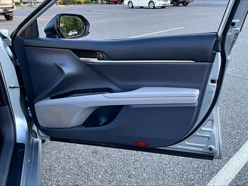 Used 2024 Toyota Camry LE FWD image 22