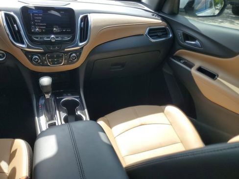 Used 2023 Chevrolet Equinox Premier FWD image 16