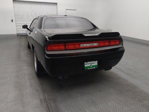Used 2013 Dodge Challenger SXT image 6