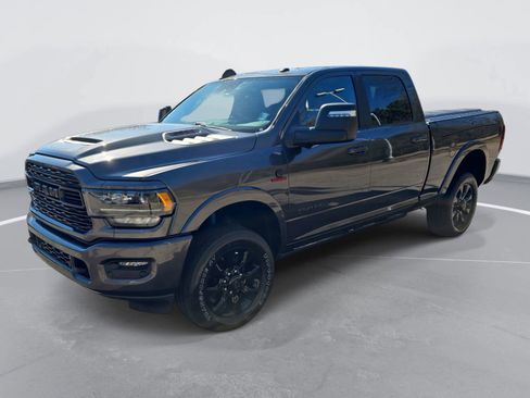 Used 2024 RAM 2500 Limited image 1