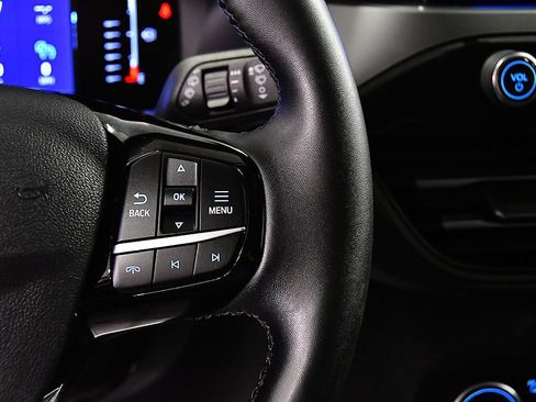 Used 2024 Ford Escape Active AWD/4WD image 23