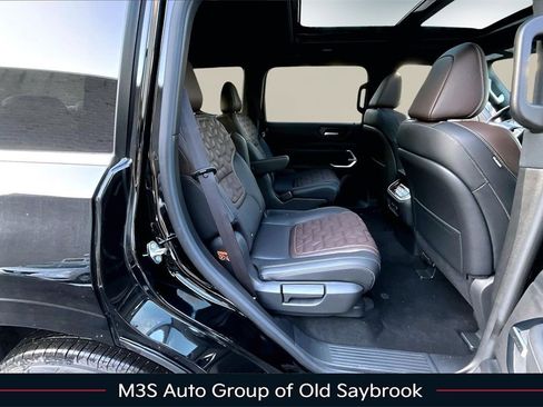 New 2026 Nissan Armada Platinum image 10