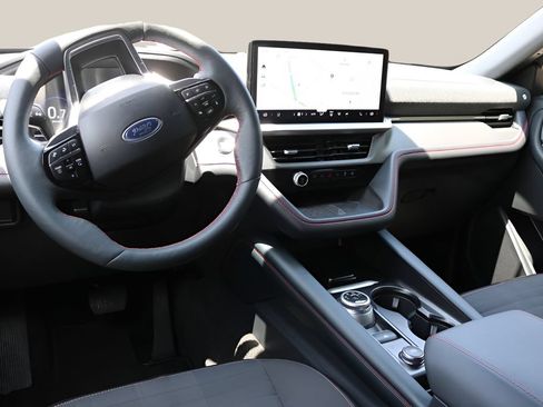 Used 2025 Ford Explorer ST-Line w/ Premium Package RWD image 14