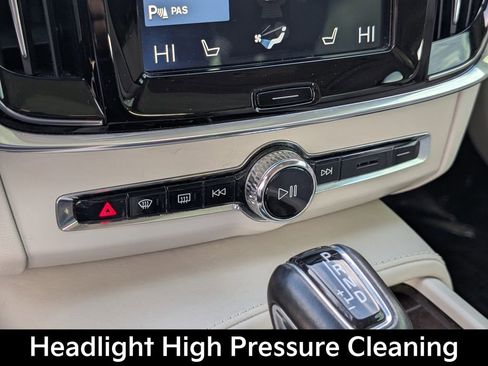 Used 2019 Volvo V90 T6 Inscription w/ Advanced Package image 25