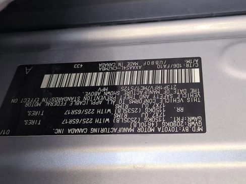 Certified 2021 Toyota RAV4 XLE AWD/4WD image 24