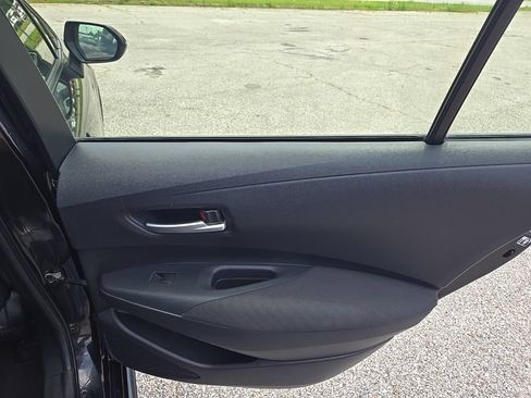 Used 2020 Toyota Corolla LE FWD image 21