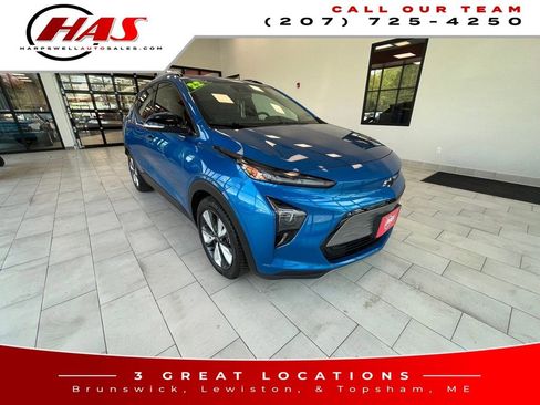 Used 2022 Chevrolet Bolt EUV LT w/ Convenience Package FWD image 8