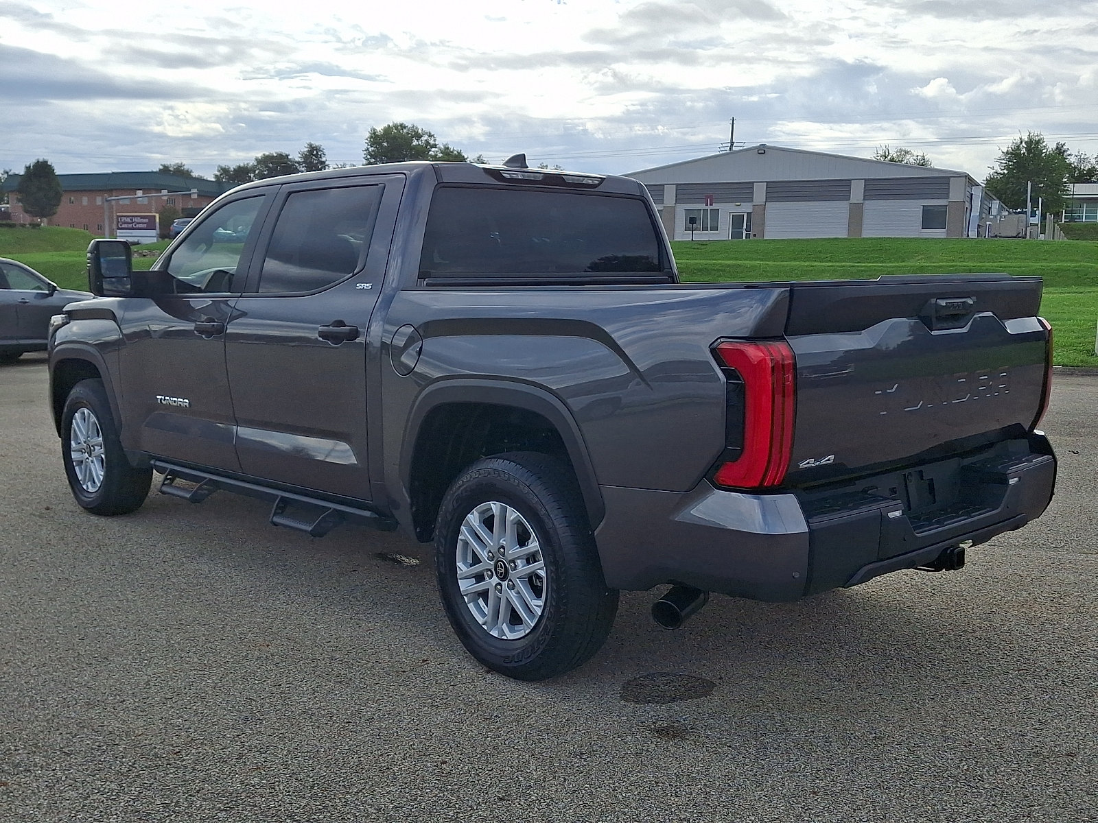 Certified 2026 Toyota Tundra SR5 w/ SR5 Convenience Package AWD/4WD image 4