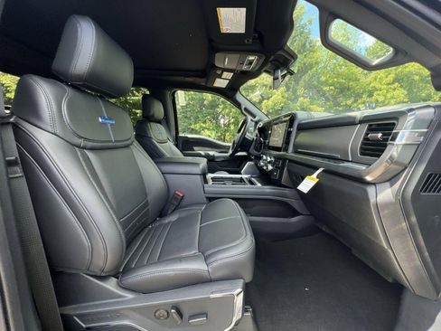 New 2025 Ford F350 Platinum image 27